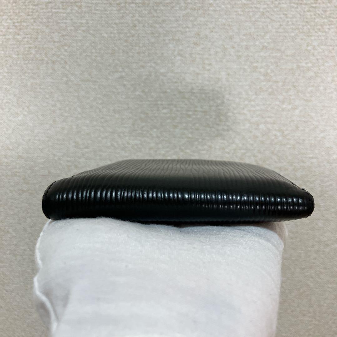 ✨鑑定済✨ルイヴィトン エピ ポルトフォイユ マルコ 二つ折り財布 黒