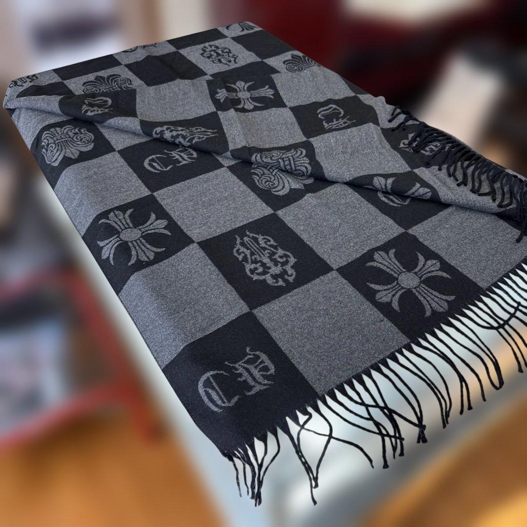 【連休最終日セール】 クロムハーツ 柄代表モチーフ ストール 新品