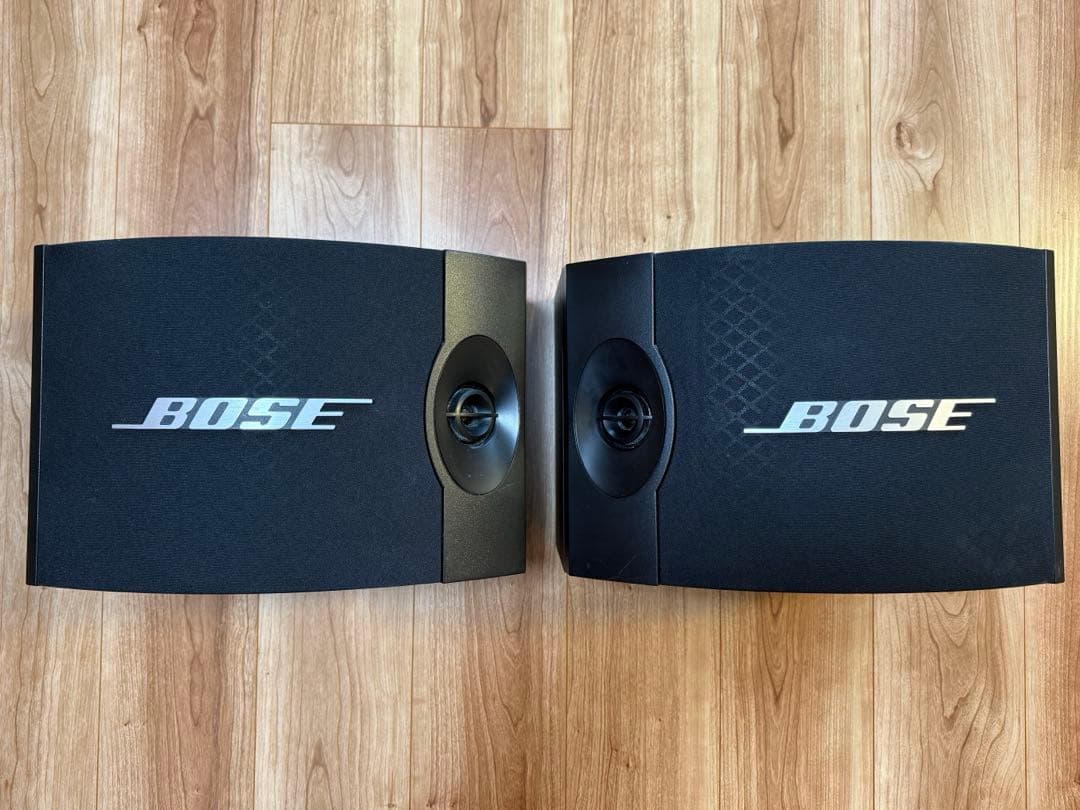 m*o様 【美品】BOSE 301Vスピーカー LR 2個セット 2ペア
