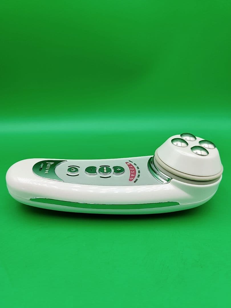 値下げしました　セルキュア　4Tプラス　美顔器