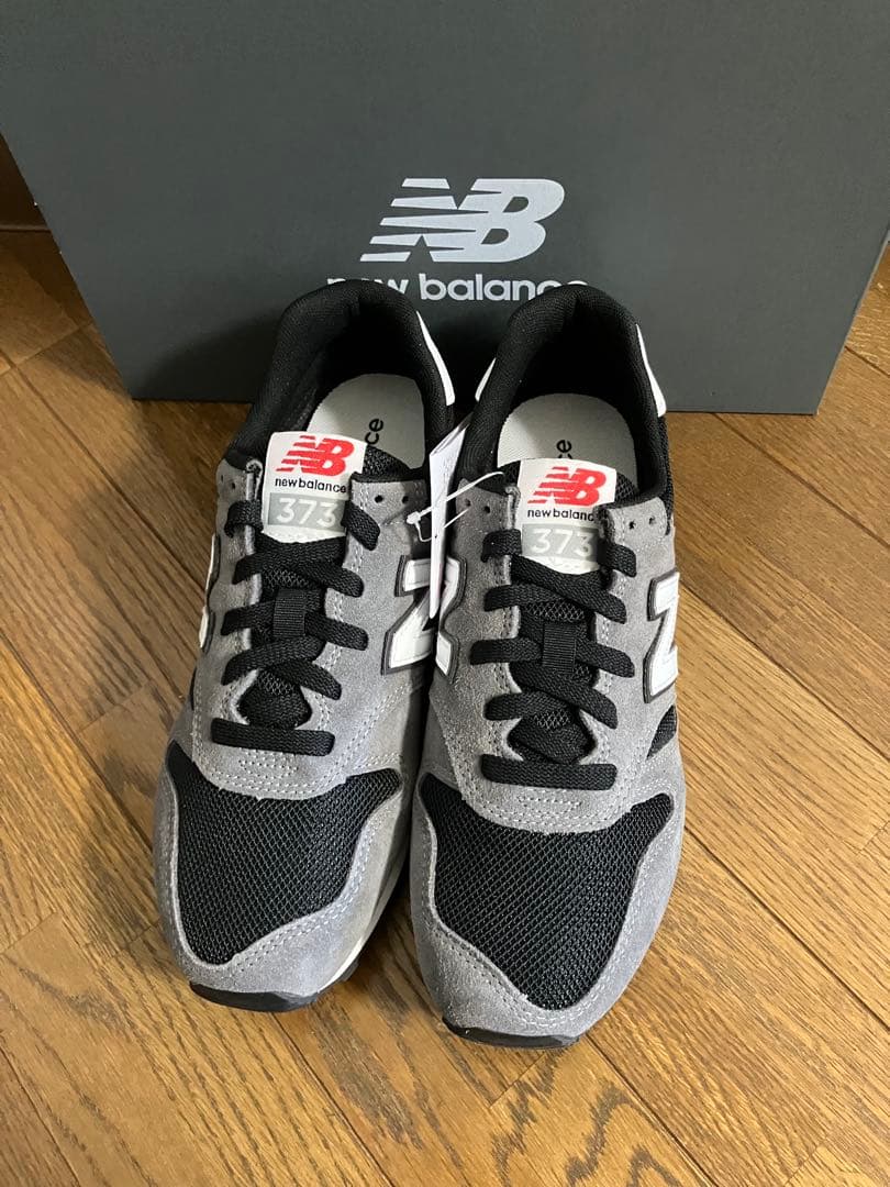 23.5cm ニューバランスML373グレー&ブラックカラー