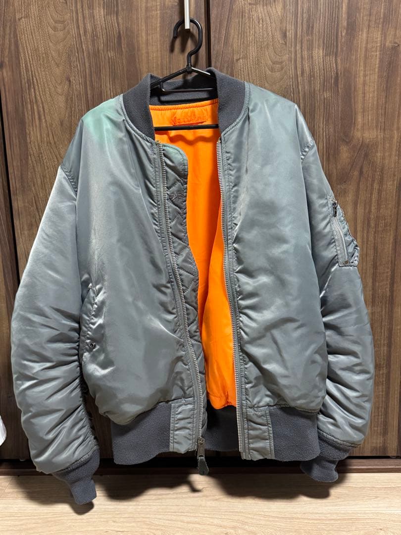 アルファインダストリーズ MA-1 フライトジャケット