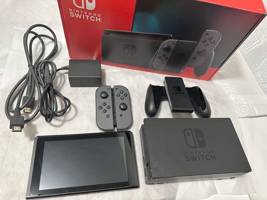 Nintendo Switch 本体 グレー　ストラップ未使用