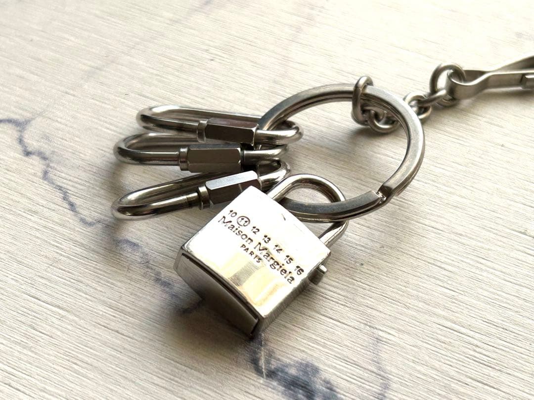 初期【Maison Margiela】南京錠キーリング