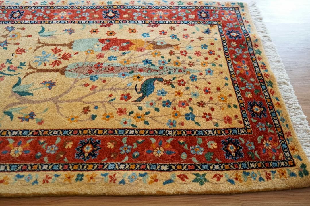 ペルシャ絨毯 バラミン産