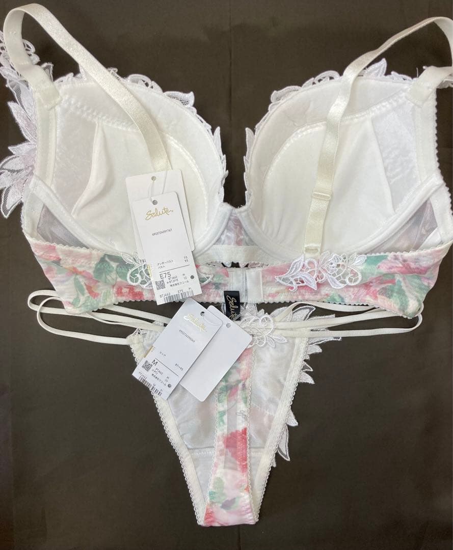 新品　ワコール　サルート　62G アールデコ　E75 ソングM PI