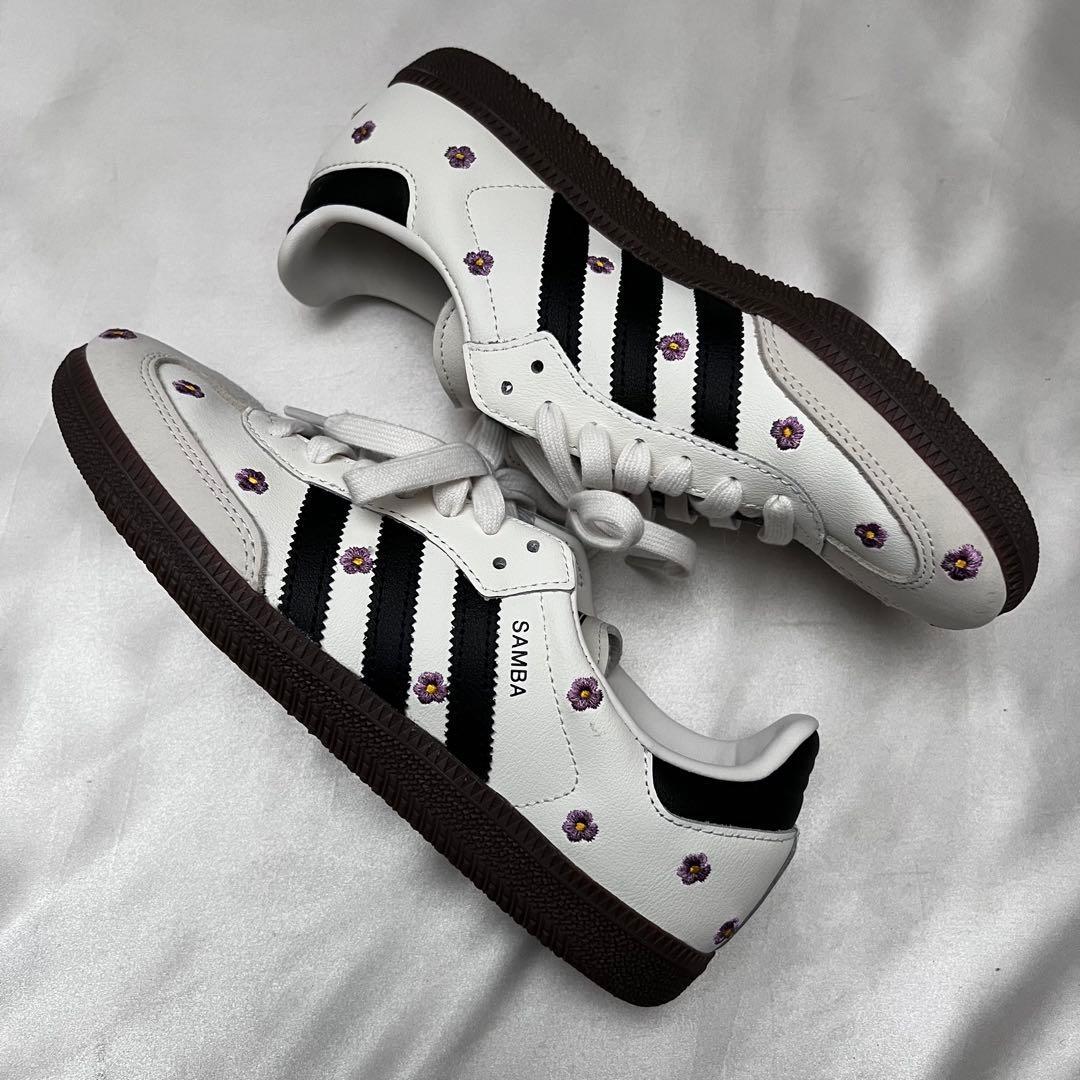 ◇極美品・23.5cm◇アディダス　サンバ OG 花柄刺繍モデル ホワイト