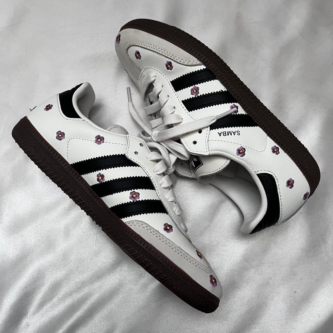 ◇極美品・23.5cm◇アディダス　サンバ OG 花柄刺繍モデル ホワイト