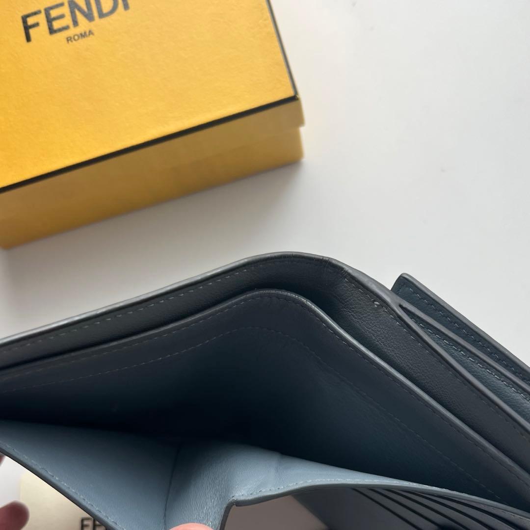 478 極上美品 FENDI フェンディ ピーカブー 2つ折り財布