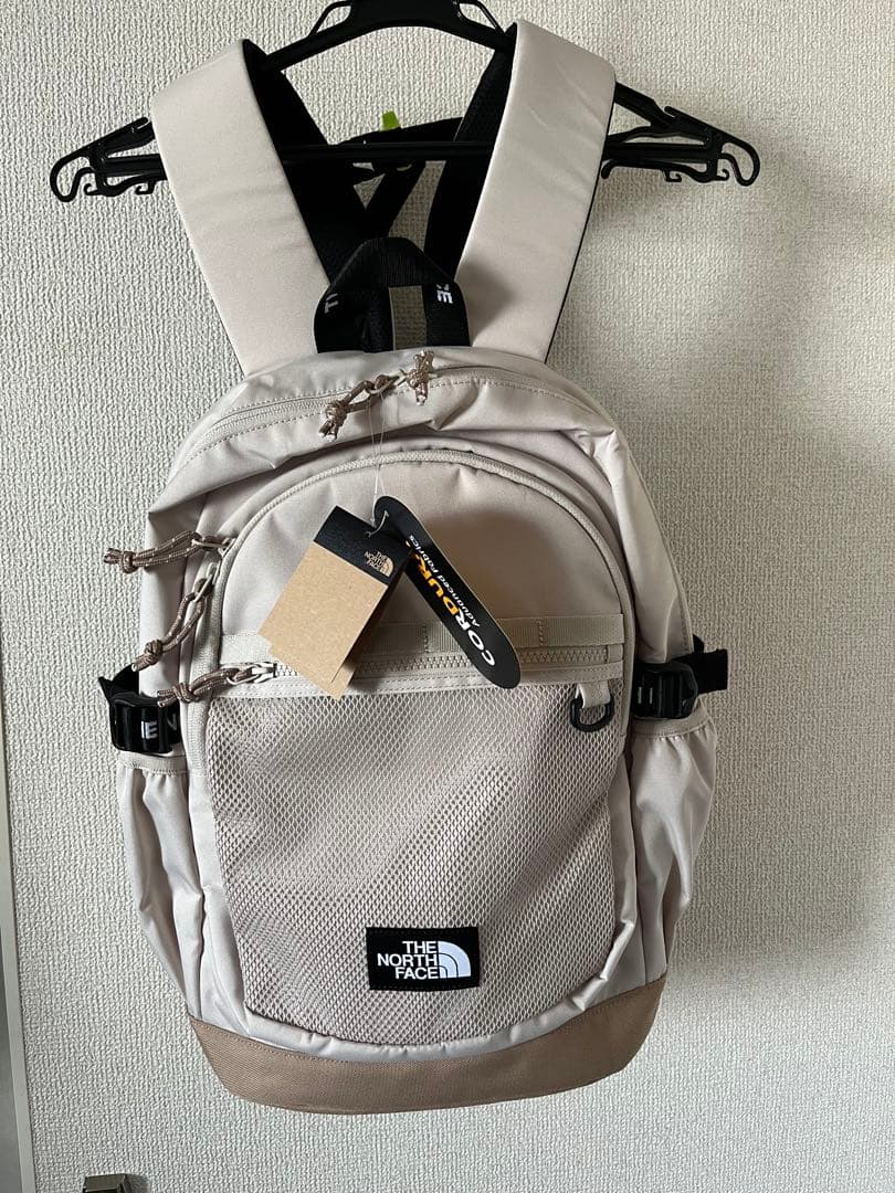 THE NORTH FACE ベージュリュック 新品タグ付き　ホワイトラベル