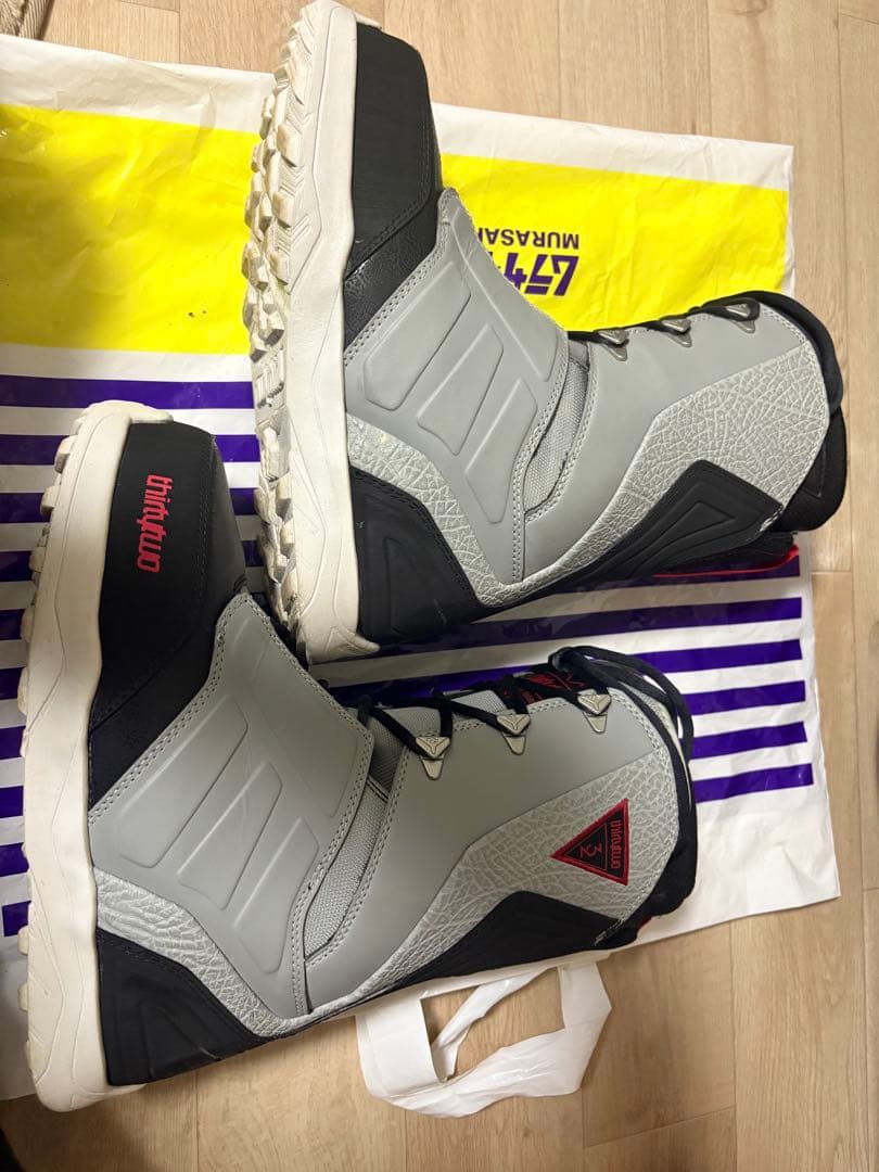 サーティーツー ThirtyTwo LASHED スノーボードブーツ (男性用)