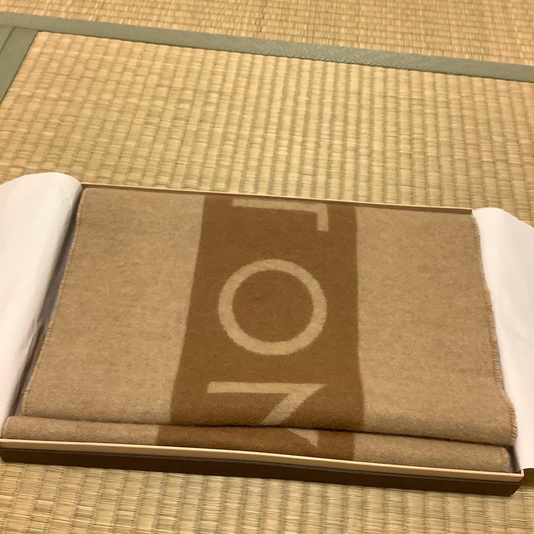 LOUIS VUITTON ベージュ マフラー PARISロゴ