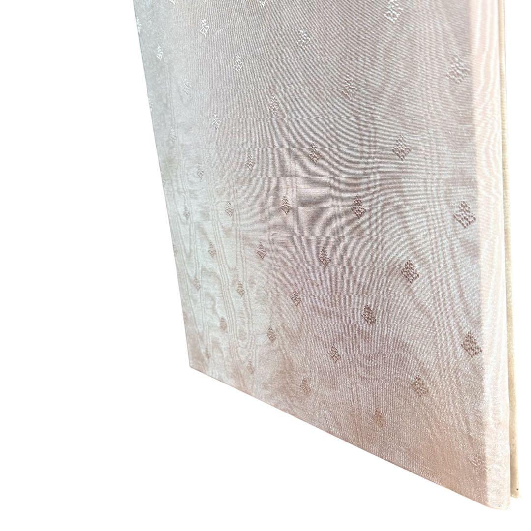 HR839 【英国アンティーク】ハーフムーン　キュリオケース　３面彩光　鍵付き