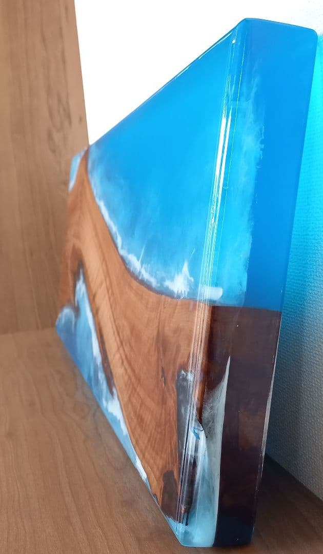 レジン　サイドテーブル　海岸　ツバキ