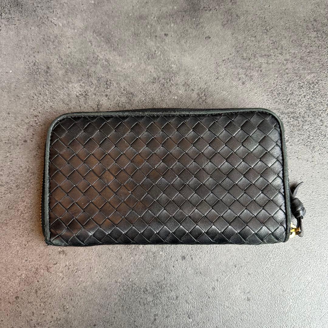 BOTTEGA VENETA イントレチャート　長財布　ラウンドファスナー　黒