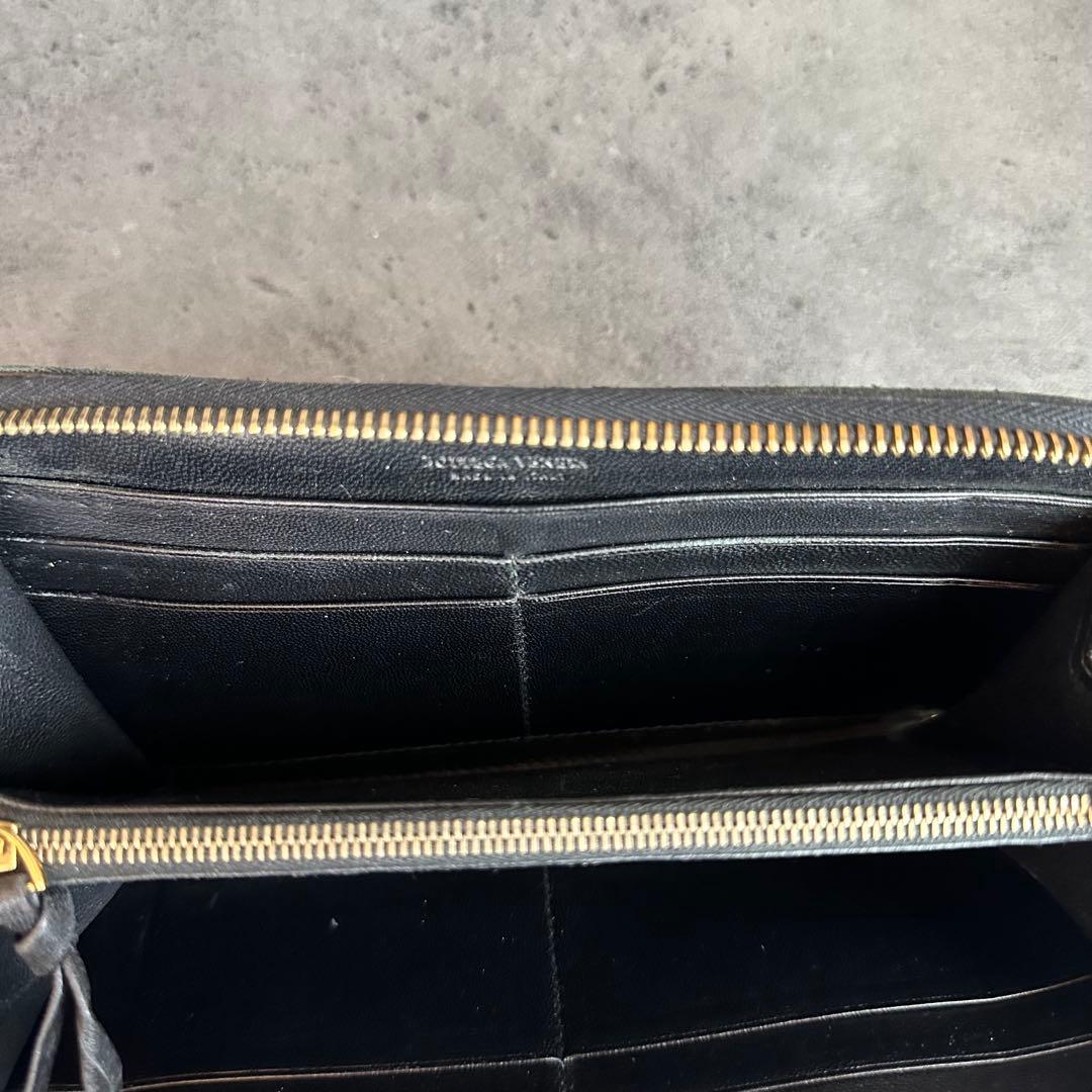BOTTEGA VENETA イントレチャート　長財布　ラウンドファスナー　黒