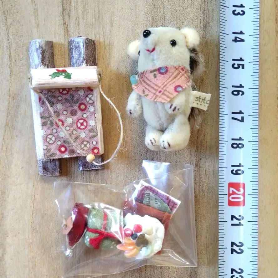 美品）ハリネズミ1　ステッチ様創作人形