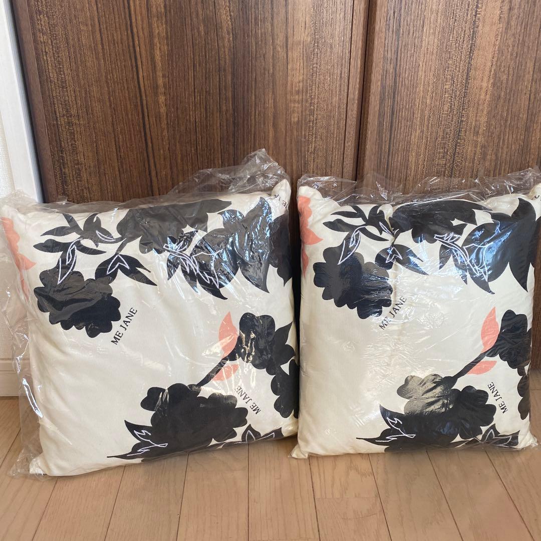 mejane レア☆ノベルティークッション　2個セット