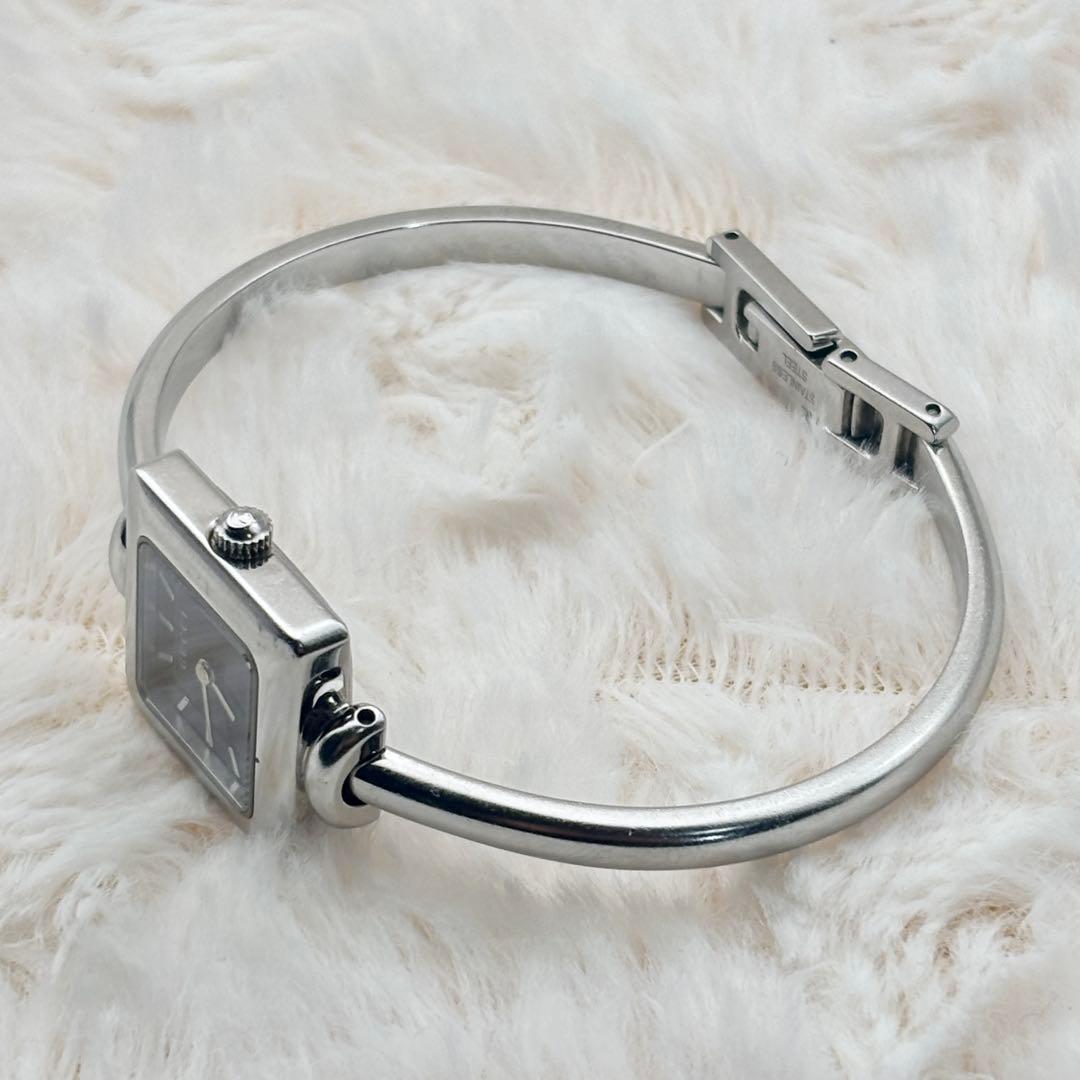 新品電池 GUCCI 1900L シルバー 稼働品 バングルウォッチ