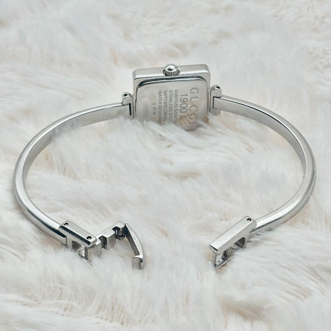 新品電池 GUCCI 1900L シルバー 稼働品 バングルウォッチ