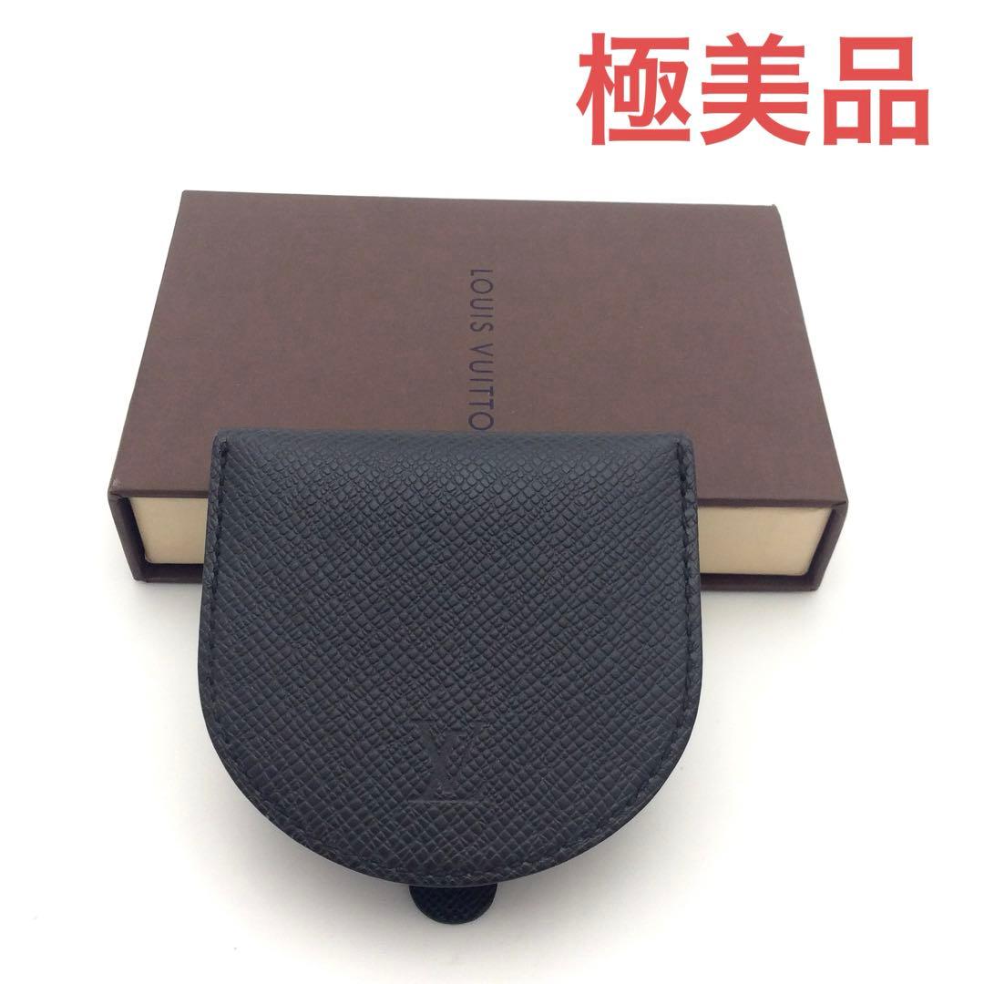 ルイヴィトン タイガ 黒 メンズ 小銭入れ ケース ポルトモネ キュベット