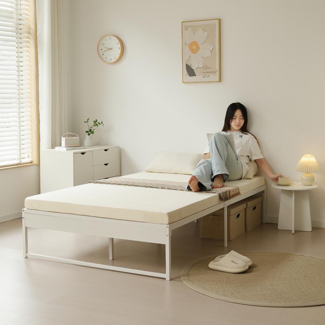 超人気！ベッドフレーム パイプベッド　オシャレ【ダブル D】　WHITE