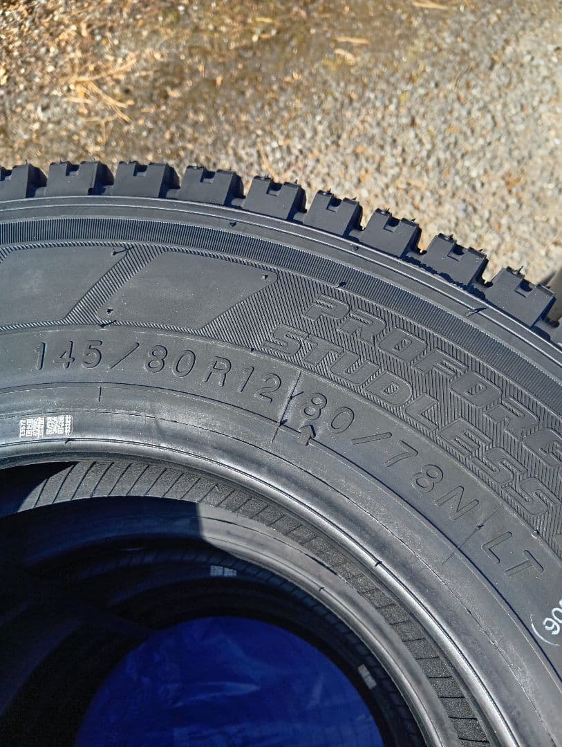 軽トラック・バン用スタッドレス・2025年製国内メーカー新品４本！