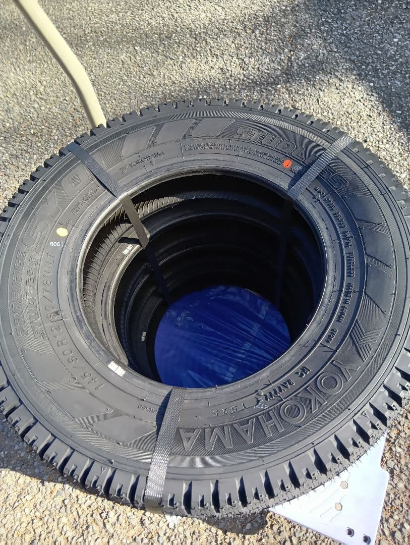 軽トラック・バン用スタッドレス・2025年製国内メーカー新品４本！