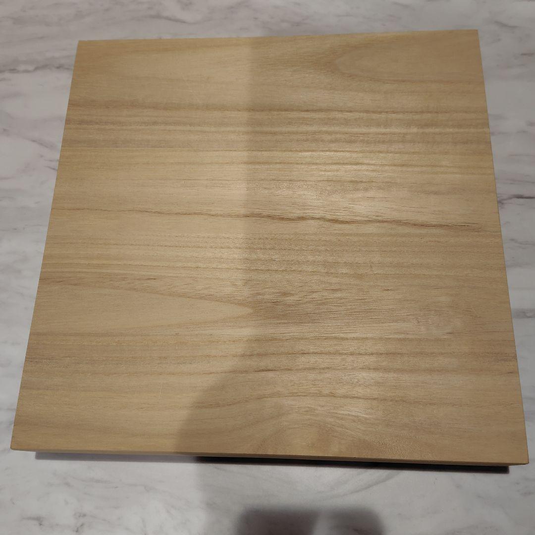 飾り皿　原画は平松礼二画伯　企業名や裏書きあり　桐箱　スタンド付き