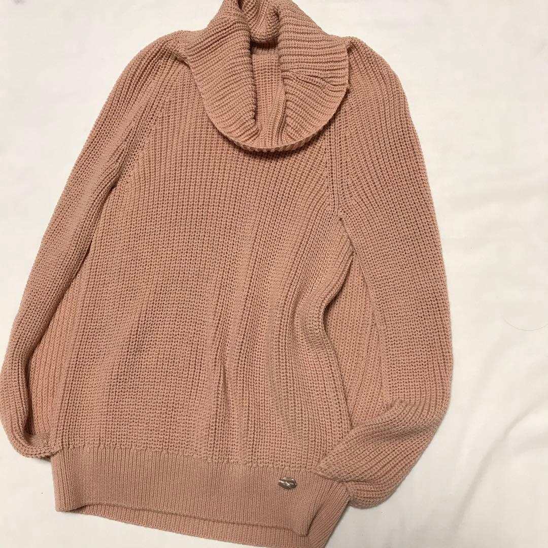 ひろりん　モラビトニットトップス　変形ノースブ　貝ロゴプレート　上質ウール