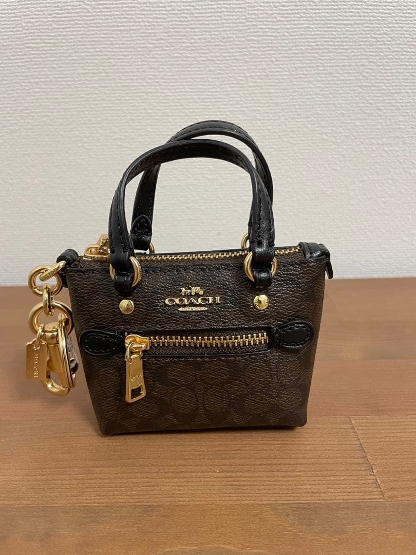 【新品・正規品】コーチ キーホルダー　チャーム