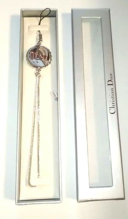 新品クリスチャンディオール 瓶蓋モチーフ キーホルダー チャーム 携帯ストラップ