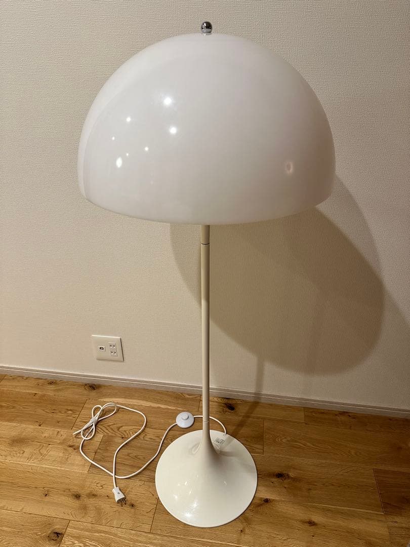 ホワイト フロアスタンド ランプ
