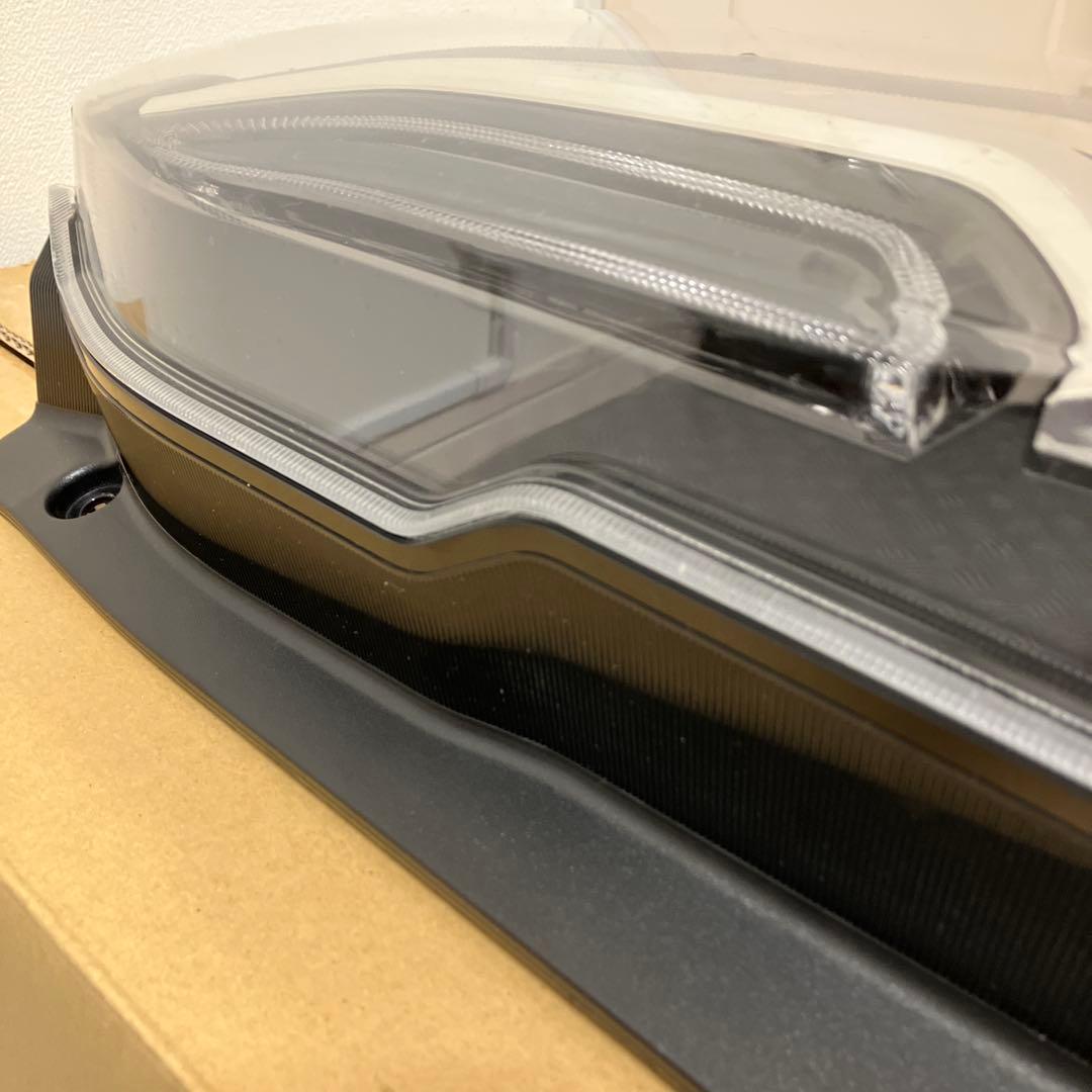 NBOX　カスタム　JF3　右テール　純正　N-BOX　ICHIKOH　D186