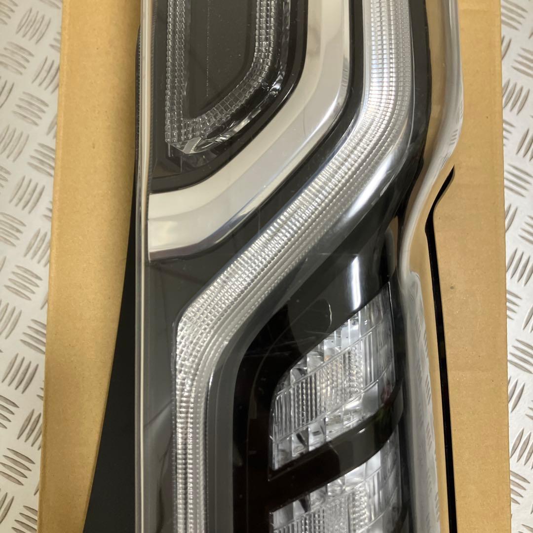 NBOX　カスタム　JF3　右テール　純正　N-BOX　ICHIKOH　D186