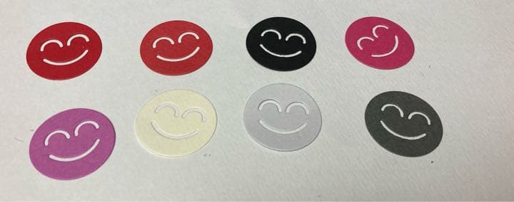 アルバム飾り　クラフトパンチ　顔文字