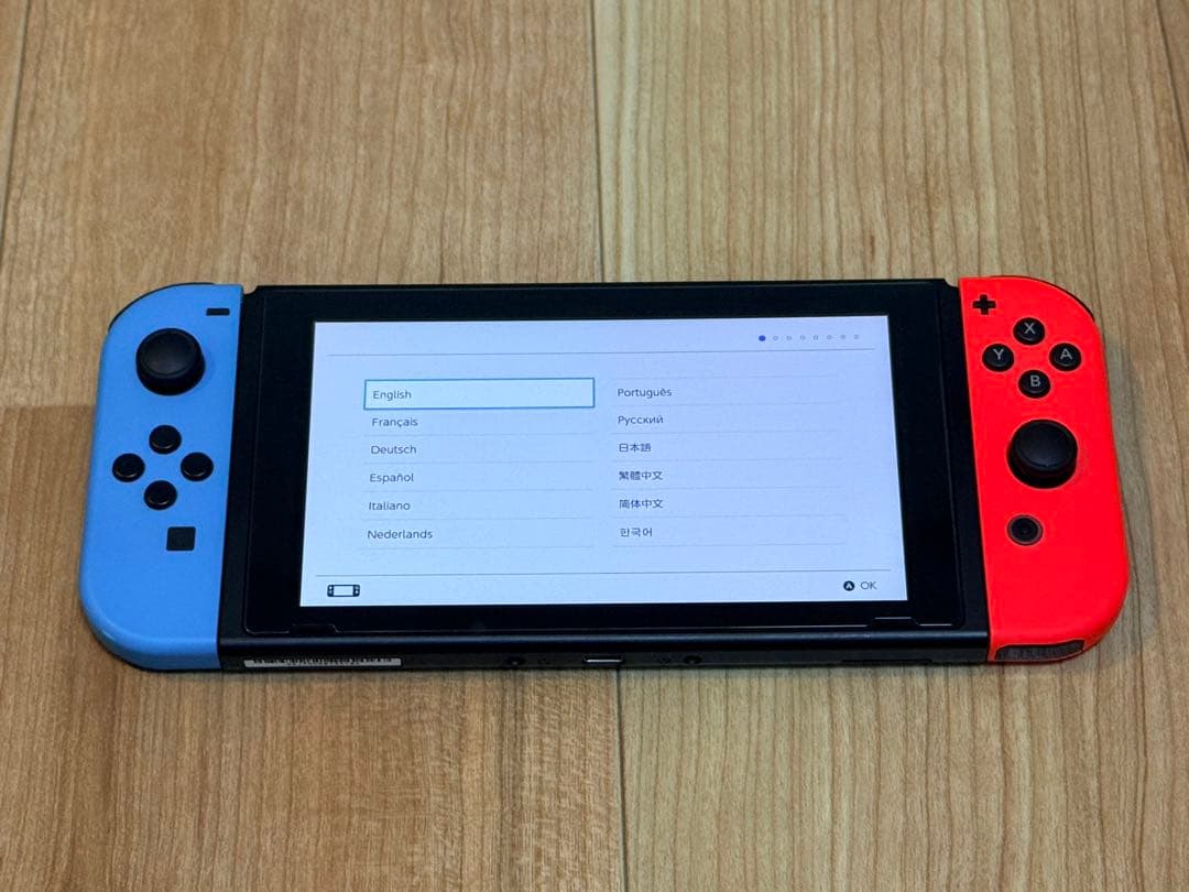 【美品】Nintendo Switch 本体(おまけ付き)