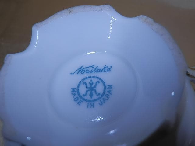 ノリタケ　マルキ　クリームホワイト　金盛　パステル