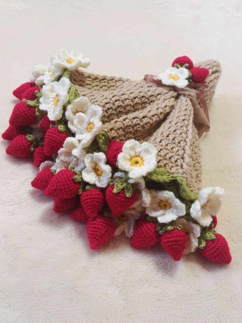 ブーケブランケット[いちご畑]フラワーブランケット　花束ブランケット(ベージュ)