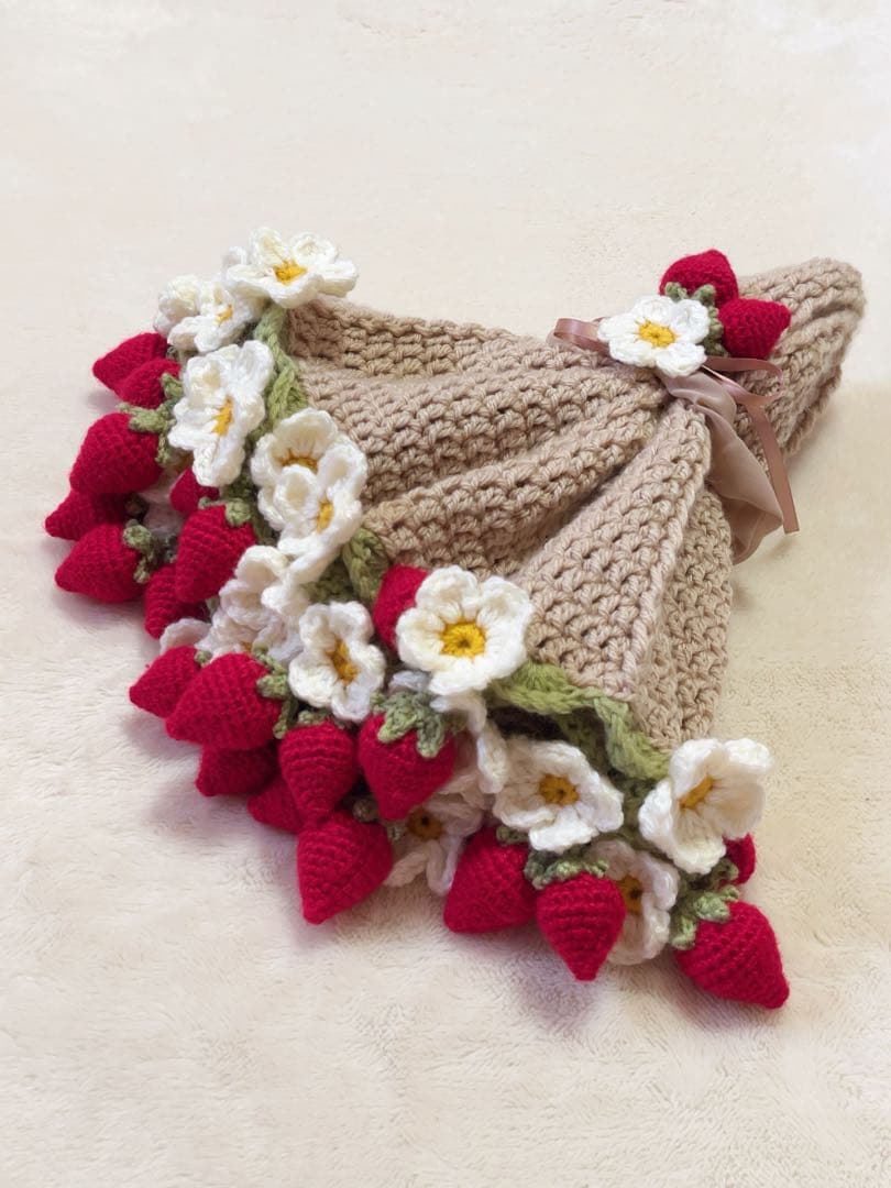 ブーケブランケット[いちご畑]フラワーブランケット　花束ブランケット(ベージュ)