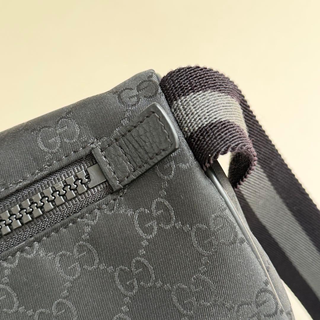 GUCCI グッチ GGキャンバス スリングバッグ ボディバッグ ブラック 黒