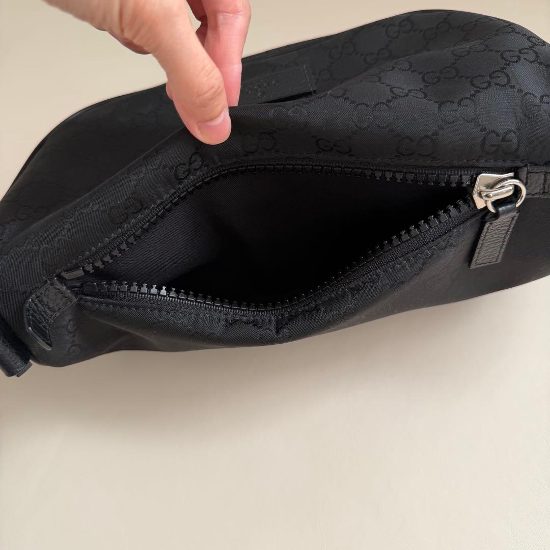 GUCCI グッチ GGキャンバス スリングバッグ ボディバッグ ブラック 黒