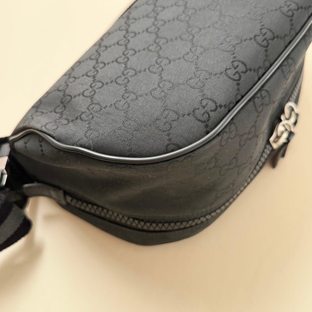 GUCCI グッチ GGキャンバス スリングバッグ ボディバッグ ブラック 黒