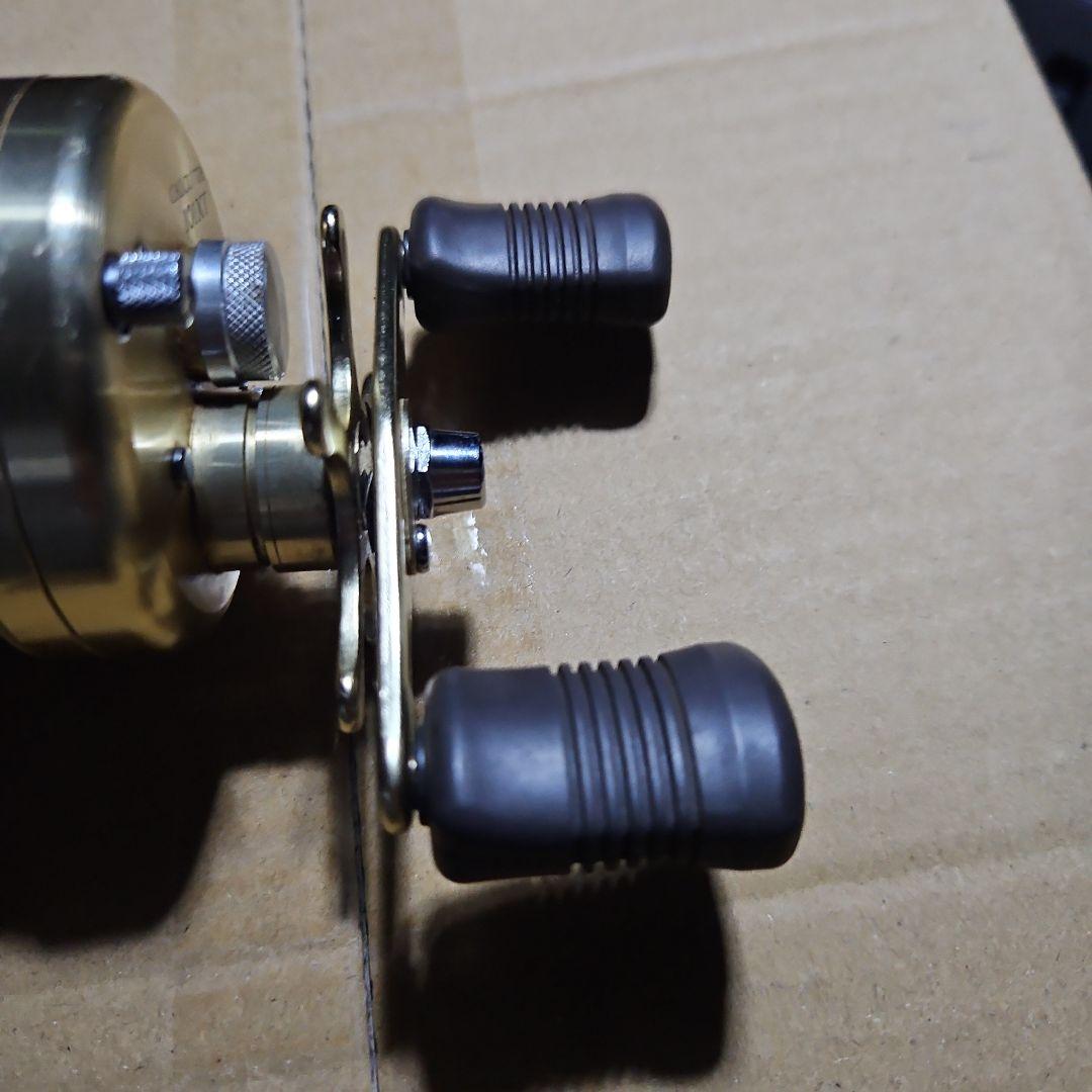 v*e様 SHIMANO CALCUTTA リール ゴールド