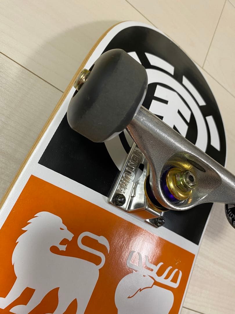 【美品】コンプリートスケボースリー ウェザー