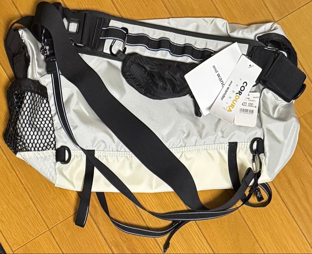 【未使用】アンドワンダー and wander メッセンジャーバッグ ショルダー