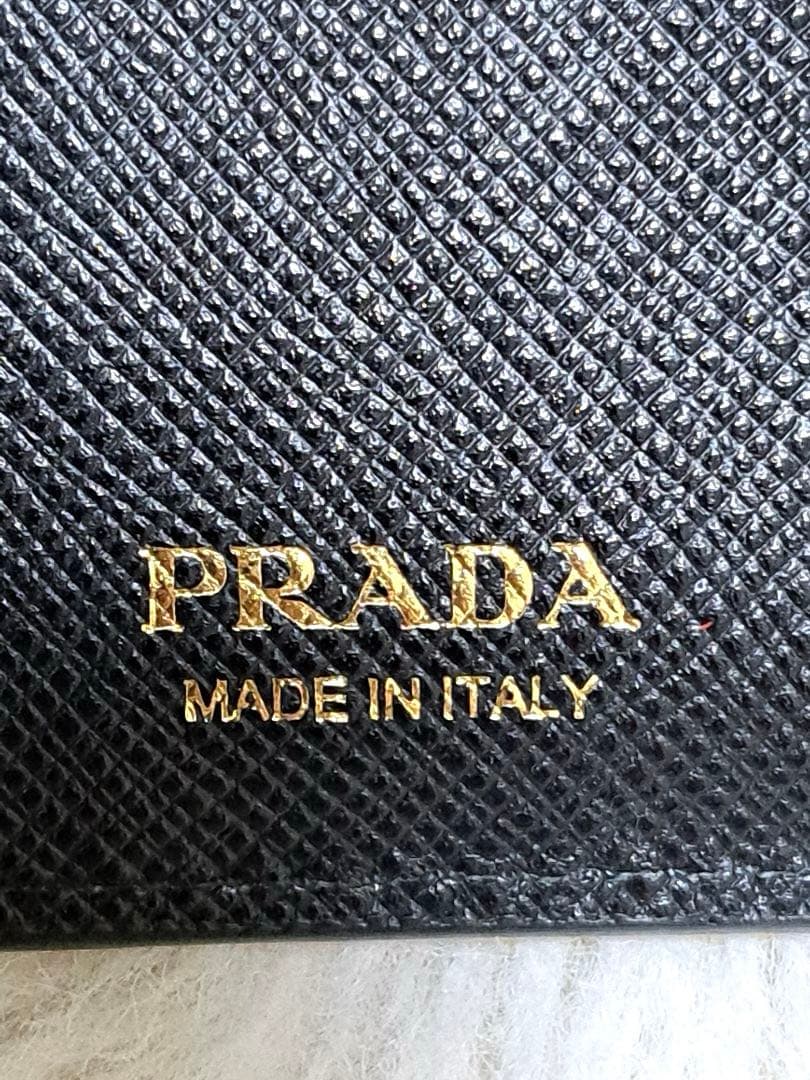 ✨極美品　希少　レア✨プラダ　二つ折り　ロボット　サフィアーノ　バイカラー