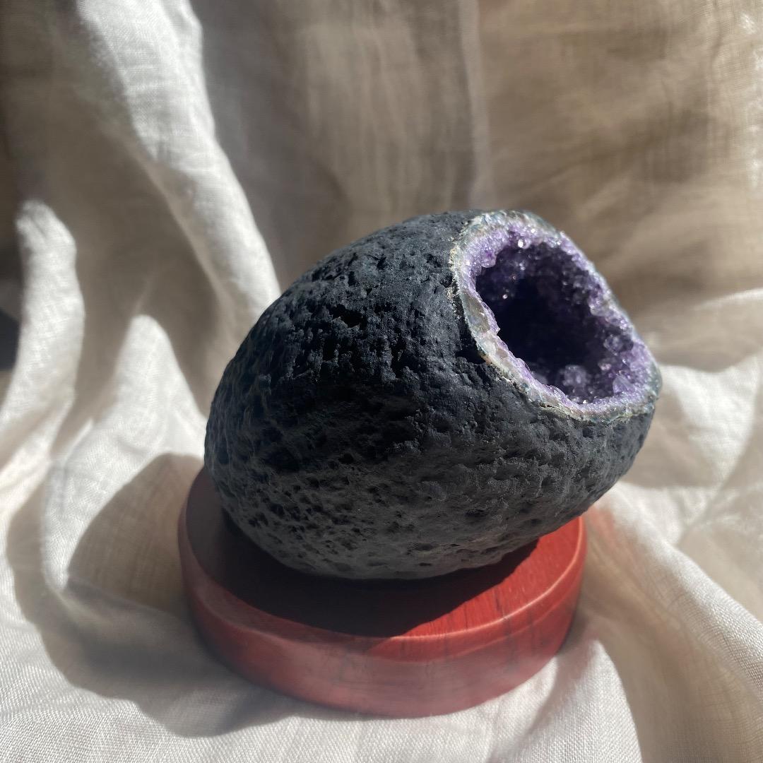 希少!アメジストドーム　台座付き　ウルグアイ産 5A grade