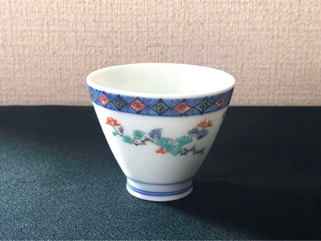 酒井田柿右衛門　茶器揃え共箱付き　13代人間国宝【染錦 花実地文 茶器】未使用品