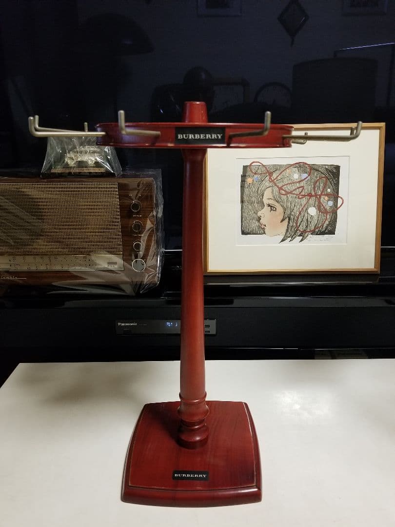 英国　バーバリー　非売品　店舗什器　ウッド　アクセサリー　ディスプレイ　ラック